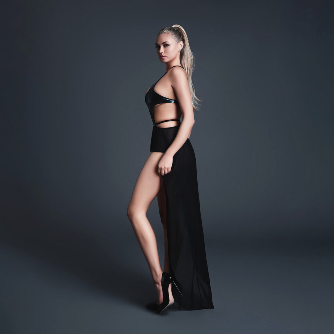 Take Me - Latex-look Vinyl en Mesh Bodysuit met Flirty Rok - XL - Zwart