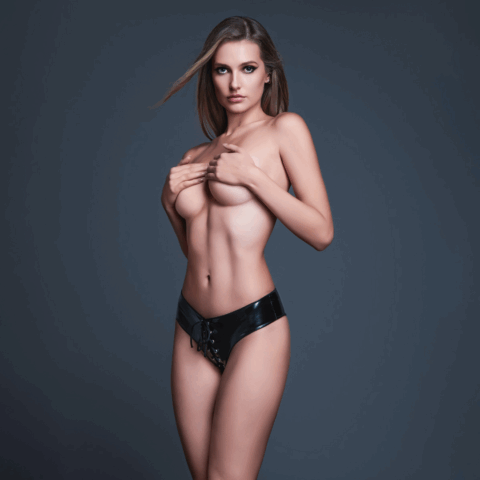 Double Kiss - Latex-look Vinyl Lace-up Booty Shorts - L - Zwart